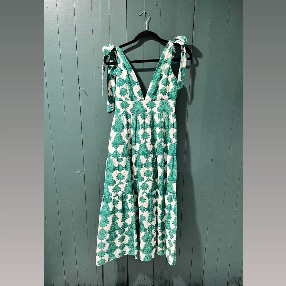 HOUSE OF HARLOW Green and White Paisley Shoulder-tie Dress